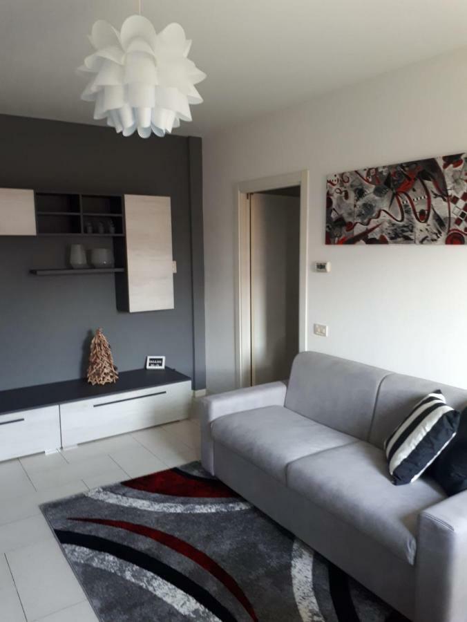 My Home Apartment Mira Exterior photo